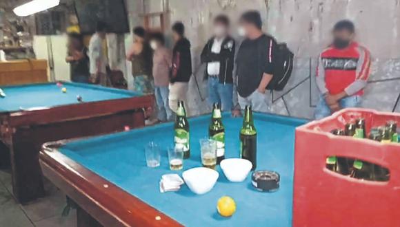 Chimbote: veinte personas jugaban billar y bebían cerveza en local pese a cuarentena