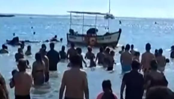 Una embarcación con unos catorce pasajeros volcó en la playa Los Yuyos de Barranco.
