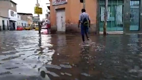 Lambayeque: Chiclayo soportó lluvia intensa esta madrugada (TeVeoFacebook)