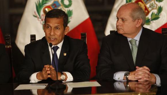 Ollanta Humala dijo que el premier Pedro Cateriano solicitará las facultades especiales al Congreso en los próximos días. (Perú21)