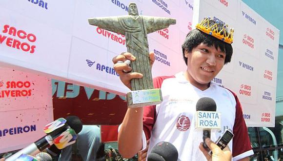 Todo un campeón. El joven trebejista le regaló un importante título al país. (Andina)