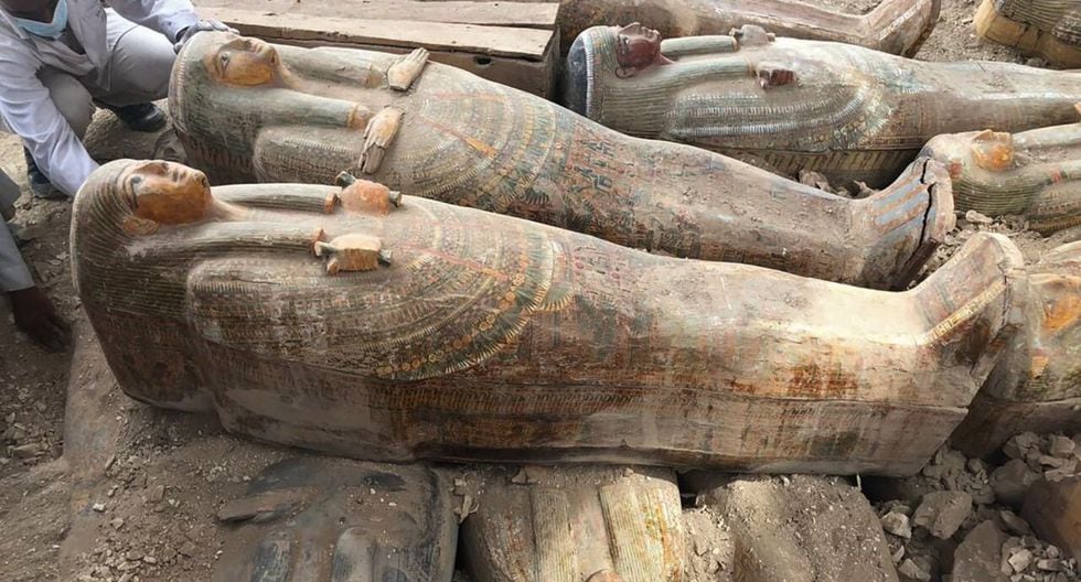 El increíble descubrimiento de al menos 20 sarcófagos antiguos en Egipto. (Foto: AP)