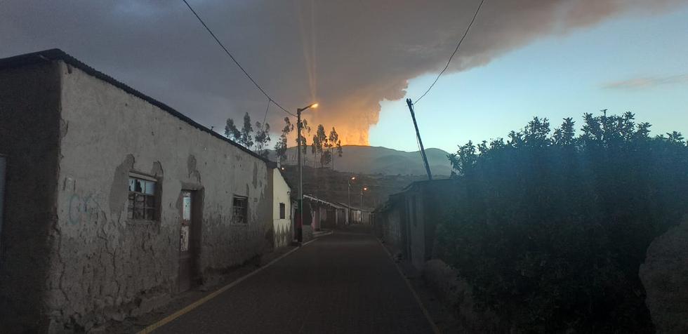 Gobierno Regional de Moquegua elevó la alerta volcánica del volcán Ubinas de amarilla a naranja. (Foto: @igp_peru)