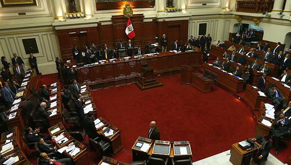 El Pleno debate la elección de los funcionarios. (Rafael Cornejo)
