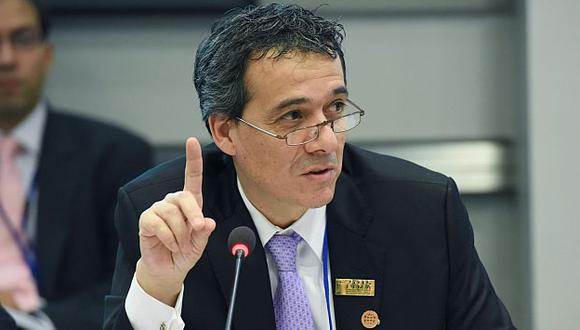 Ministro Segura expuso hoy en la Cumbre Empresarial de la Alianza del Pacífico. (EFE)