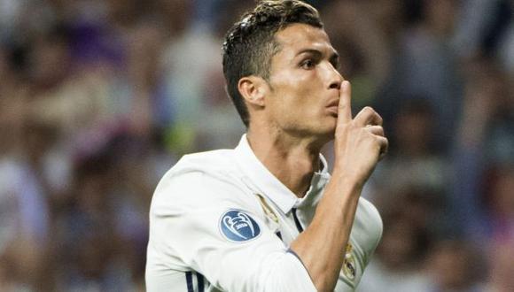 Ronaldo marcó tres de los cuatro goles que clasificaron al Real Madrid a las semifinales de la Champions League. (AFP)