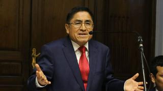 Abogado de César Hinostroza señala que ex juez "no se ha fugado del Perú"