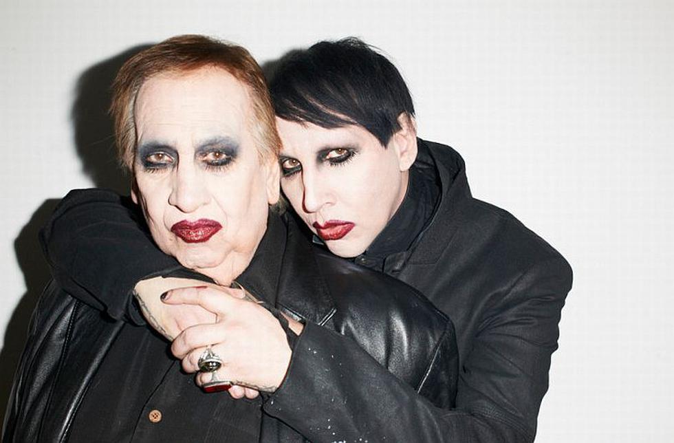 Marilyn Manson y su padre en sesión de fotos. (Terry Richardson/Paper)