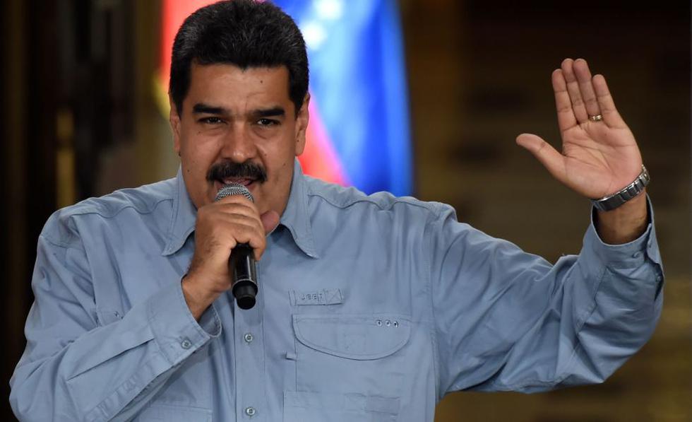 Nicolás Maduro a venezolanos: "¿Tú te irías a lavar inodoros a Miami? Yo me quedo" (AFP)