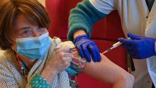 Francia ya ha vacunado contra el coronavirus a un millón de personas