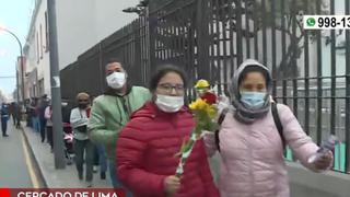 Santa Rosa de Lima: fieles madrugan y forman largas colas para dejar sus cartas 