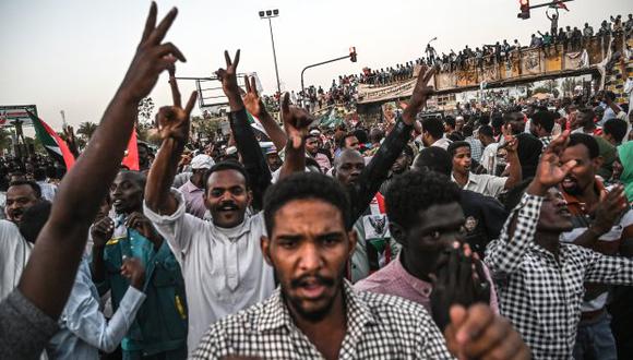 Se esperaba que los líderes de la protesta sudanesas revelen hoy un consejo civil que reciba el poder de los militares. (Foto: AFP)