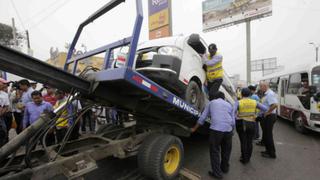 Carretera Central: Envían al depósito vehículos que transportaban pasajeros sin permiso