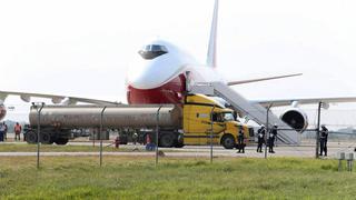Gran avión cisterna hace primer vuelo en Bolivia para controlar incendio en la Amazonía