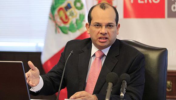 Luis Castilla descarta que el gobierno aplique intervencionismo. (Reuters)
