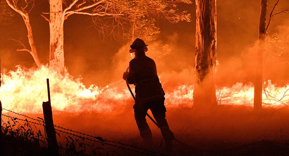 La temporada de incendios en Australia deja ya 27 muertos y más de 2.000 casas destruidas. . (Foto: AFP)