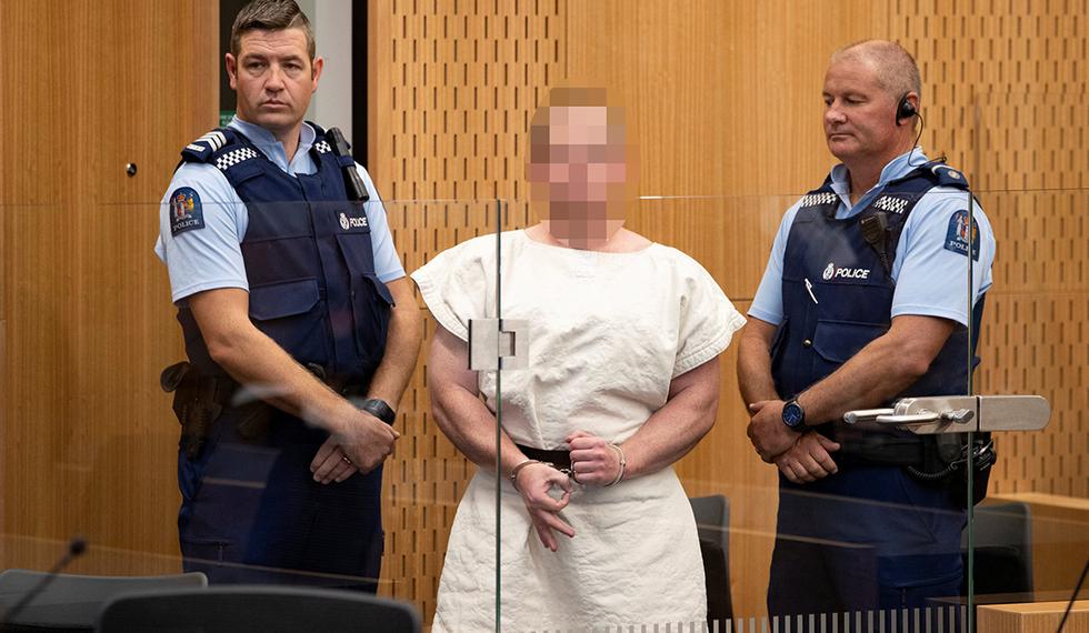 Brenton Tarrant, acusado de asesinar a 51 personas el pasado 15 de marzo de 2019 en Nueva Zelanda. En la imagen, aparece en el Tribunal de Distrito de Christchurch, Nueva Zelanda. (Foto: Reuters)