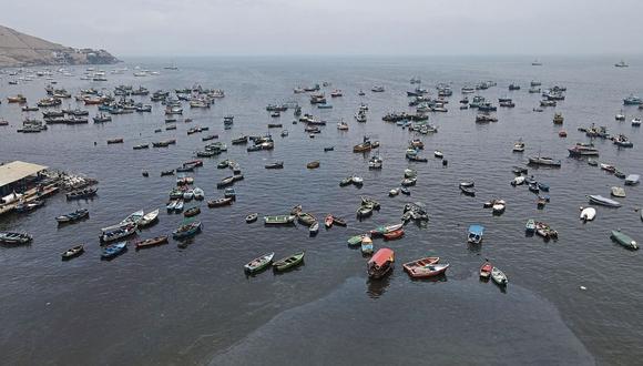 Pescadores siguen sin trabajo por el derrame de petróleo en el litoral peruano. (Foto: GEC)
