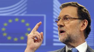 Rajoy clama que banca dé más créditos