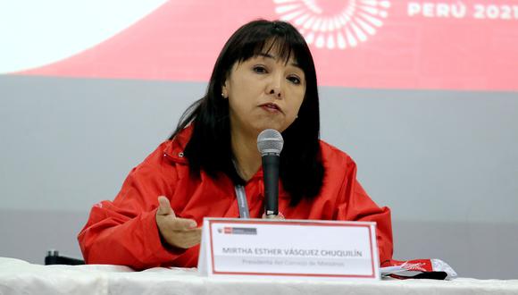 La presidenta del Consejo de Ministros, Mirtha Vásquez, anuncia que comunidad de Aquia decidió levantar paro contra minera. (Foto: J. Sequeiros).
