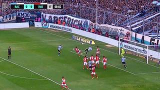 Gabriel Huache y su llamativa chalaca para el 1-0 de Racing vs. Independiente | VIDEO