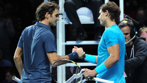 Rafael Nadal y Roger Federer se medirán en semifinales. (AFP)