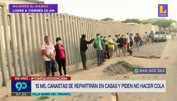 El padre Omar Sánchez informó que la entrega de las canastas se hará de casa por casa para evitar la propagación del coronavirus entre los pobladores de Tablada de Lurín. (Foto captura: Latina)