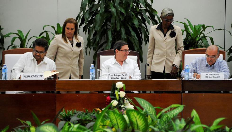 Gobierno de Colombia y las FARC llegaron a un nuevo acuerdo de paz. (AFP)