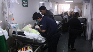Trujillo: Pacientes son atendidos hasta en los pasadizos del hospital Belén por     hacinamiento