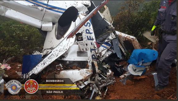 Los bomberos pudieron llegar al lugar del accidente luego de haber captado una señal de radio del helicóptero. (Foto: Twitter Cuerpo de Bomberos de Sao Paulo)