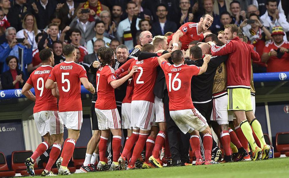Gales venció 3-1 a Bélgica y pasó a semifinales de la Eurocopa 2016. (EFE)