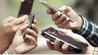 Telefonía móvil: Acumular megas y minutos desincentiva competencia en planes tarifarios