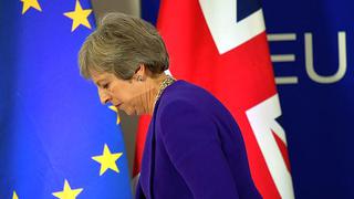 Empresas británicas apoyan acuerdo de Brexit de May pero se preparan para lo peor