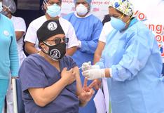 Junín: médico de 65 años es el primero en recibir vacuna contra el COVID-19 en Huancayo