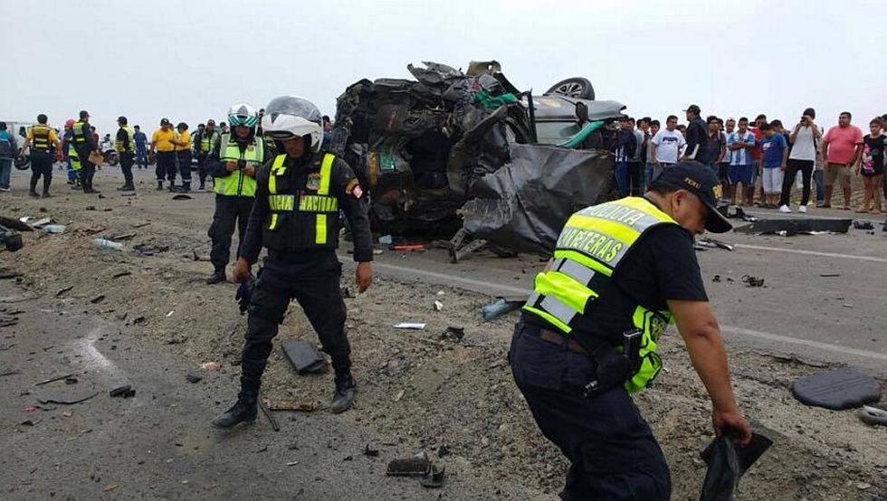 Huaral: Dos policías murieron en accidente automovilístico. (Perú21)