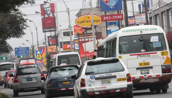 NO DA MÁS. Según la Alcaldía de Lima, el 80% de las vías de la capital se encuentra saturada. (USI)
