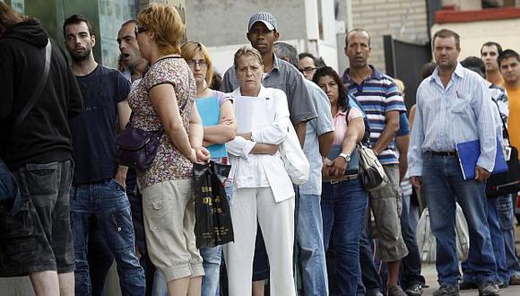 España tiene una tasa elevada de desempleo que también afecta a inmigrantes. (Reuters)