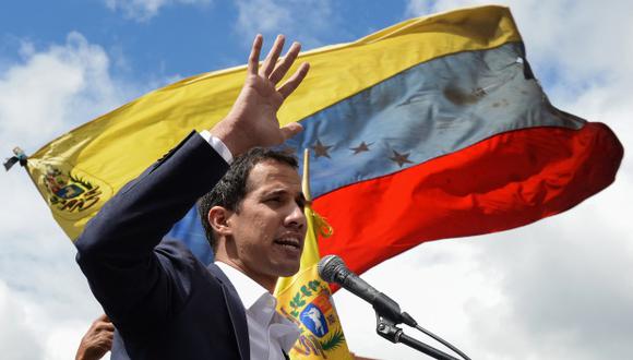 El líder parlamentario Juan Guaidó también llamó a esta movilización en respaldo al ingreso de ayuda humanitaria. (Foto: AFP)