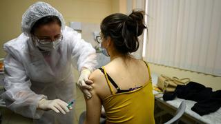 Coronavirus: Más de un millón de rusos han sido inoculados con la vacuna Sputnik V 