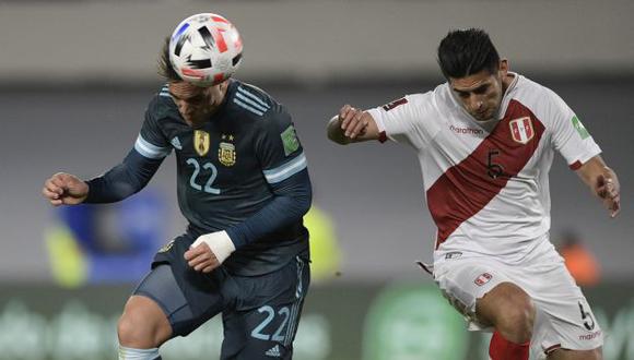 Lautaro Martínez anotó el solitario gol en la victoria de Argentina sobre Perú. (Foto: AFP)