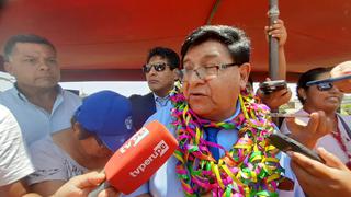 Alcalde de Tacna se aumenta el sueldo, pero asegura que ese dinero será para realizar ayuda social