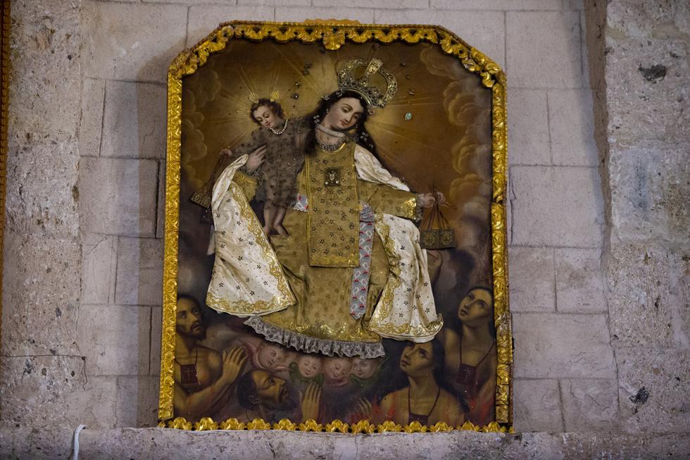 En esta imagen, pintores de la Escuela Cusqueña retrataron a la patrona de Paucartambo. (Foto: PROMPERÚ)