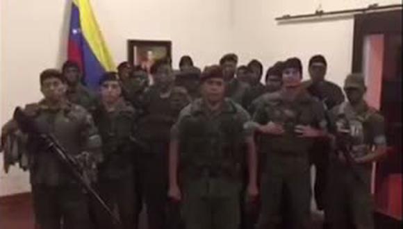 Dos muertos y 10 detenidos dejó la sublevación militar en Venezuela. (difusión)