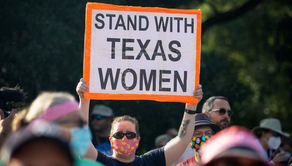 Un juez federal de EE. UU. Bloqueó temporalmente el 6 de octubre de 2021 una controvertida ley que prohíbe la mayoría de los abortos en el estado de Texas. (Foto de Montinique Monroe / AFP)
