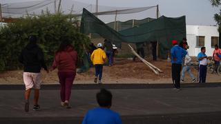 Puno: pobladores de Caracoto bloquearon con piedras la vía a Juliaca 