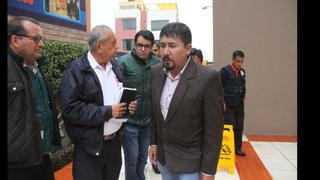 Arequipa: Elmer Cáceres se presentó en la Fiscalía para responder a acusaciones en su contra, pero guardó silencio