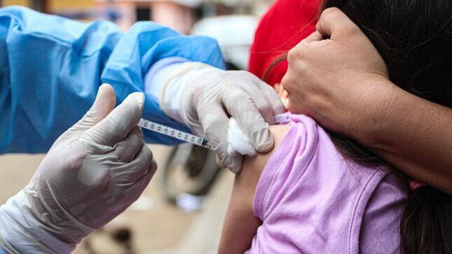 La OMS recomienda superar el 95% para minimizar el riesgo de un brote de polio. Foto: Diris Lima Centro