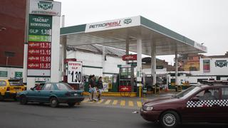 Petroperú y Repsol bajaron precios de combustibles hasta en 3.7%, pero GLP subió 1.3%, según Opecu