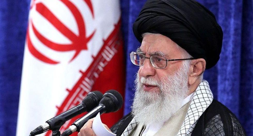 El ayatolá Alí Jamenei, líder supremo de Irán, expresó su sentido pésame a los familiares de las víctimas del siniestro. (Foto: EFE)