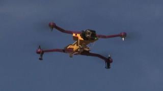 CES 2015: 'AirDog', el drone para selfies 'extremos' que causa sensación